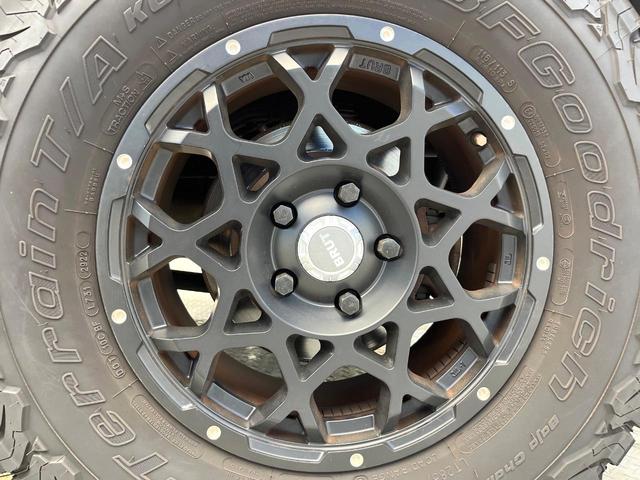 ジープ・ラングラーアンリミテッド スポーツ　４ＷＤ　クルーズコントロール　バックカメラ　サイドカメラ　サイドステップ　１７インチアルミ　オートエアコン　Ｂｌｕｅｔｏｏｔｈ再生　ワンオーナー　禁煙車（33枚目）