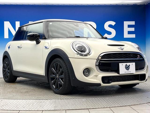 ＭＩＮＩ クーパーＳＤ　カメラパーキングアシストＰＫＧ　ペッパーＰＫＧ　アダプティブクルーズコントロール　純正１７インチアルミ　アダプティブＬＥＤ　前席シートヒーター　バックカメラ　Ｂｌｕｅｔｏｏｔｈ　禁煙車（20枚目）