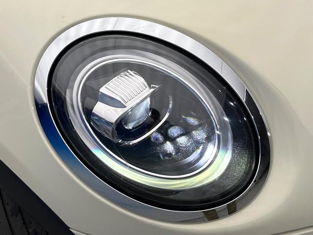 ＭＩＮＩ クーパーＳＤ　カメラパーキングアシストＰＫＧ　ペッパーＰＫＧ　アダプティブクルーズコントロール　純正１７インチアルミ　アダプティブＬＥＤ　前席シートヒーター　バックカメラ　Ｂｌｕｅｔｏｏｔｈ　禁煙車（24枚目）