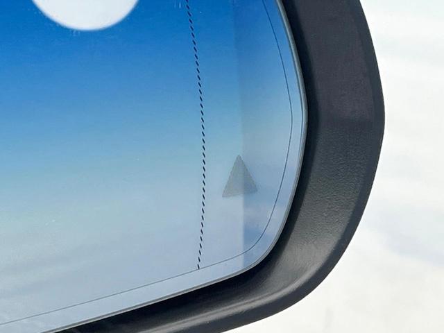 GLB GLB200d パノラミックスライディングルーフ ナビゲーションパッケージ レーダーセーフティパッケージ LEDハイパフォーマンスヘッドランプ 前席パワーシート 前席シートヒーター 純正ナビ 全方位カメラ 禁煙車(25枚目)