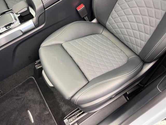 GLB GLB200d パノラミックスライディングルーフ ナビゲーションパッケージ レーダーセーフティパッケージ LEDハイパフォーマンスヘッドランプ 前席パワーシート 前席シートヒーター 純正ナビ 全方位カメラ 禁煙車(48枚目)