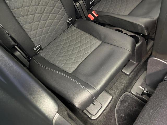 GLB GLB200d パノラミックスライディングルーフ ナビゲーションパッケージ レーダーセーフティパッケージ LEDハイパフォーマンスヘッドランプ 前席パワーシート 前席シートヒーター 純正ナビ 全方位カメラ 禁煙車(53枚目)