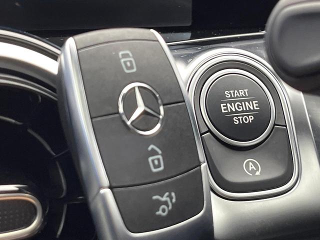 GLB GLB200d パノラミックスライディングルーフ ナビゲーションパッケージ レーダーセーフティパッケージ LEDハイパフォーマンスヘッドランプ 前席パワーシート 前席シートヒーター 純正ナビ 全方位カメラ 禁煙車(66枚目)