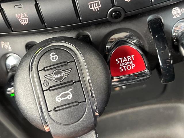 ＭＩＮＩ クーパーＤ　３ドア　カメラ／パーキングアシストＰＫＧ　ペッパーＰＫＧ　ＬＥＤヘッドランプ／ユニオンジャックデザインＬＥＤリアランプ　純正ナビ　デュアルオートエアコン　スマートキー　プライバシーガラス　禁煙（58枚目）