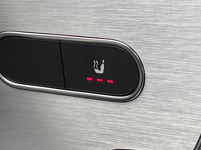 Ａクラスセダン Ａ３５　４マチックセダン　パノラミックスライディングルーフ　ＡＭＧアドバンスドパッケージ　ナビゲーションパッケージ　レーダーセーフティパッケージ　アダプティブハイビームアシストプラス　前席パワーシート　前席シートヒーター（8枚目）