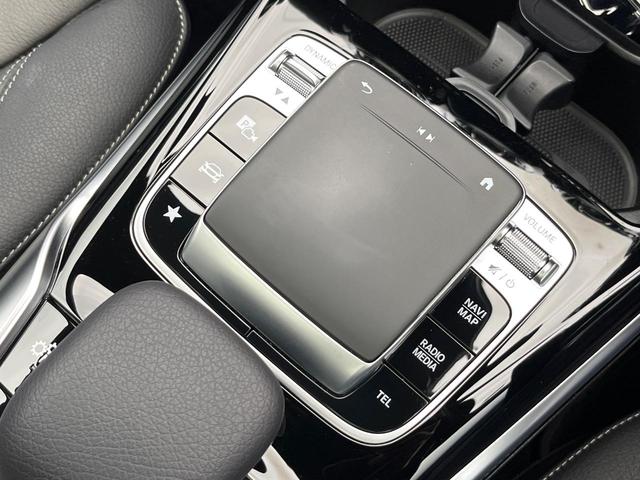 Ａクラスセダン Ａ３５　４マチックセダン　パノラミックスライディングルーフ　ＡＭＧアドバンスドパッケージ　ナビゲーションパッケージ　レーダーセーフティパッケージ　アダプティブハイビームアシストプラス　前席パワーシート　前席シートヒーター（65枚目）