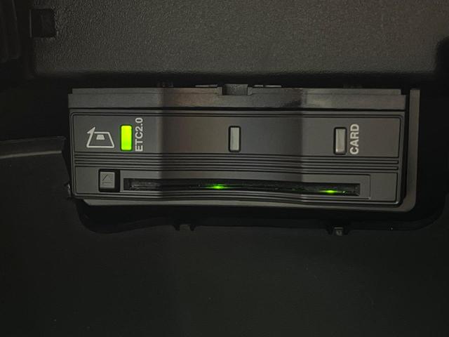 GLB GLB200d AMGライン パノラミックスライディングルーフ レザーエクスクルーシブパッケージ アドバンスドパッケージ ナビゲーションパッケージ レーダーセーフティパッケージ アダプティブクルーズコントロール 禁煙車 ETC(72枚目)