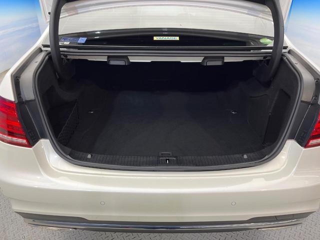 Eクラス E350 ブルーテック アバンギャルド 黒革シート 前席シートヒーター 前席パワーシート ディストロニックプラス レーンアシスト クリアランスソナー アダプティブハイビームアシスト LEDヘッドランプ 純正ナビ バックカメラ 禁煙車 ETC(13枚目)