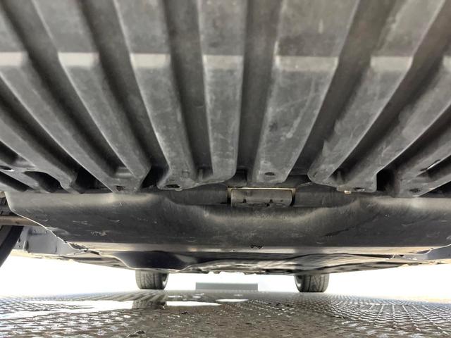 Eクラス E350 ブルーテック アバンギャルド 黒革シート 前席シートヒーター 前席パワーシート ディストロニックプラス レーンアシスト クリアランスソナー アダプティブハイビームアシスト LEDヘッドランプ 純正ナビ バックカメラ 禁煙車 ETC(23枚目)