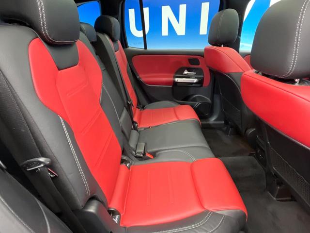 GLB GLB200d AMGライン パノラミックスライディングルーフ レザーエクスクルーシブパッケージ アドバンスドパッケージ ナビゲーションパッケージ レーダーセーフティパッケージ アダプティブハイビームアシストプラス 全方位カメラ(10枚目)