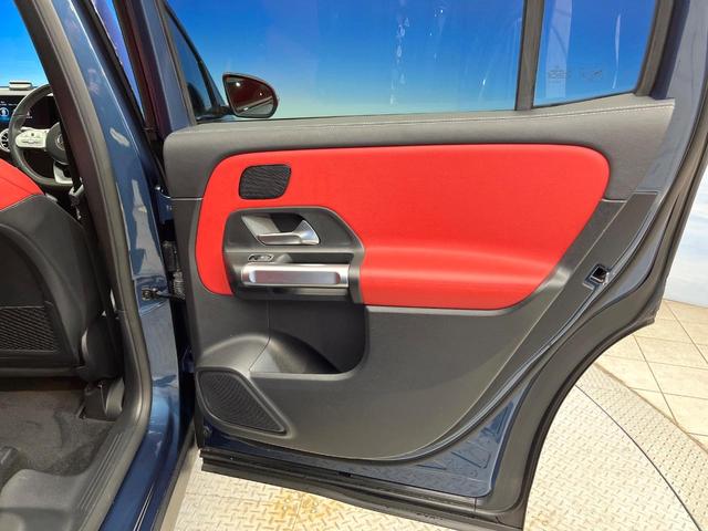 GLB GLB200d AMGライン パノラミックスライディングルーフ レザーエクスクルーシブパッケージ アドバンスドパッケージ ナビゲーションパッケージ レーダーセーフティパッケージ アダプティブハイビームアシストプラス 全方位カメラ(45枚目)