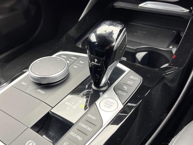 Ｘ３ ｘＤｒｉｖｅ　２０ｄ　Ｍスポーツ　サウンドパッケージ　ステアリングヒーター　アダプティブクルーズコントロール　パーキングアシストプラス　レーンアシスト　純正ナビ　全方位カメラ　アダプティブＬＥＤヘッドランプ　黒革シート　禁煙車（12枚目）
