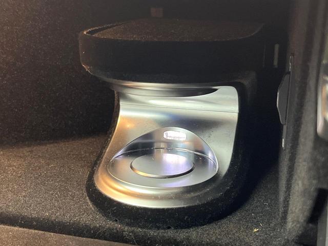 Eクラス E200 アバンギャルド スポーツ レザーパッケージ レーダーセーフティパッケージ アダプティブハイビームアシストプラス マルチビームLEDヘッドランプ 前席パワーシート 全席シートヒーター 電動リアゲート 純正ナビ 全方位カメラ(7枚目)