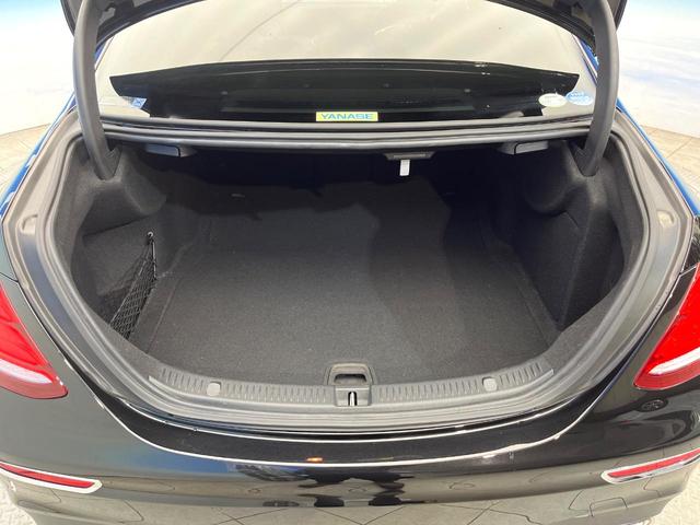 Eクラス E200 アバンギャルド スポーツ レザーパッケージ ブラックナッパ革シート Burmester レーダーセーフティーパッケージ ディストロニックプラス 全席シートヒーター パワートランクリッド 360度カメラシステム 禁煙車(13枚目)