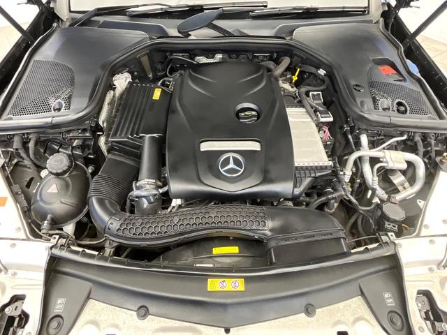 Eクラス E200 アバンギャルド スポーツ レザーパッケージ ブラックナッパ革シート Burmester レーダーセーフティーパッケージ ディストロニックプラス 全席シートヒーター パワートランクリッド 360度カメラシステム 禁煙車(20枚目)