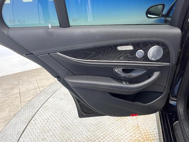 Eクラス E200 アバンギャルド スポーツ レザーパッケージ ブラックナッパ革シート Burmester レーダーセーフティーパッケージ ディストロニックプラス 全席シートヒーター パワートランクリッド 360度カメラシステム 禁煙車(27枚目)