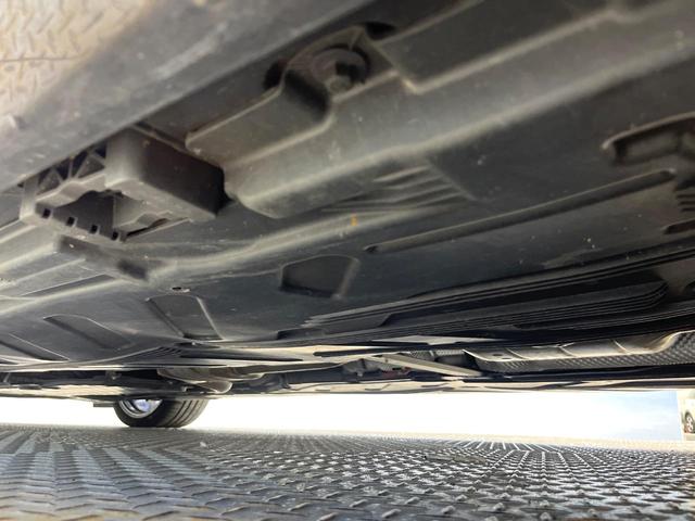 Eクラス E200 アバンギャルド スポーツ レザーパッケージ ブラックナッパ革シート Burmester レーダーセーフティーパッケージ ディストロニックプラス 全席シートヒーター パワートランクリッド 360度カメラシステム 禁煙車(37枚目)