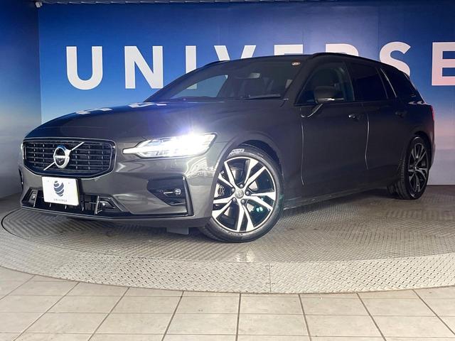 Ｖ６０ Ｂ５　Ｒデザイン　クライメートパッケージ　ｈａｒｍａｎ／ｋａｒｄｏｎ　アダプティブクルーズコントロール　３６０度ビューカメラ　純正ナビ　禁煙車　ヘッドアップディスプレイ　全席シートヒーター　電動リアゲート（14枚目）