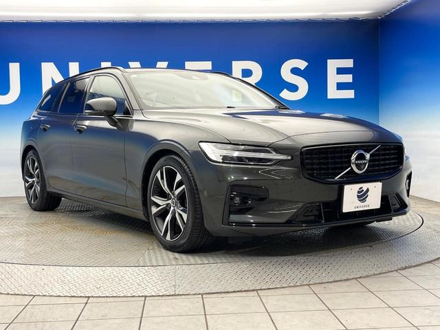 Ｖ６０ Ｂ５　Ｒデザイン　クライメートパッケージ　ｈａｒｍａｎ／ｋａｒｄｏｎ　アダプティブクルーズコントロール　３６０度ビューカメラ　純正ナビ　禁煙車　ヘッドアップディスプレイ　全席シートヒーター　電動リアゲート（18枚目）