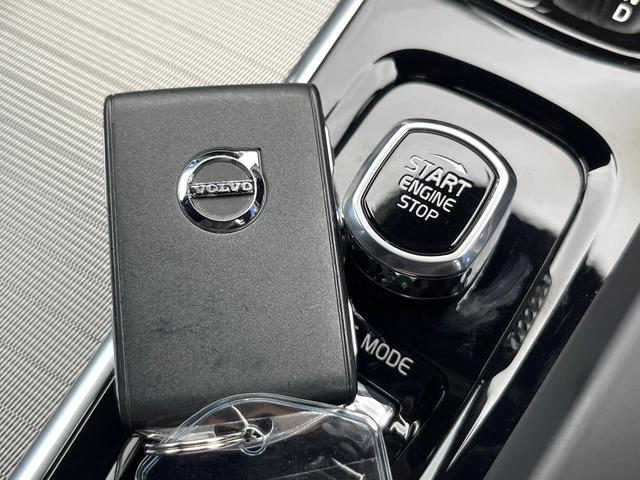 Ｖ６０ Ｂ５　Ｒデザイン　クライメートパッケージ　ｈａｒｍａｎ／ｋａｒｄｏｎ　アダプティブクルーズコントロール　３６０度ビューカメラ　純正ナビ　禁煙車　ヘッドアップディスプレイ　全席シートヒーター　電動リアゲート（59枚目）