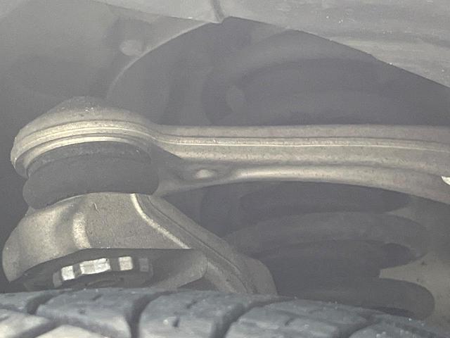 ＧＬＣ ＧＬＣ２００　クーペスポーツ　レーダーセーフティパッケージ　ＬＥＤインテリジェントライトシステム　全周囲カメラ　合皮／スエード調コンビシート　前席メモリー付パワーシート　前席シートヒーター　純正１９インチアルミ　キーレスゴー　禁煙（25枚目）