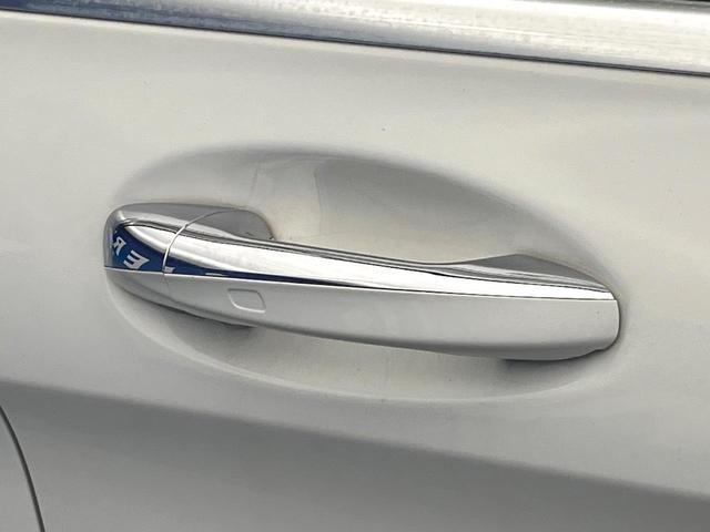 ＧＬＣ ＧＬＣ２００　クーペスポーツ　レーダーセーフティパッケージ　ＬＥＤインテリジェントライトシステム　全周囲カメラ　合皮／スエード調コンビシート　前席メモリー付パワーシート　前席シートヒーター　純正１９インチアルミ　キーレスゴー　禁煙（38枚目）