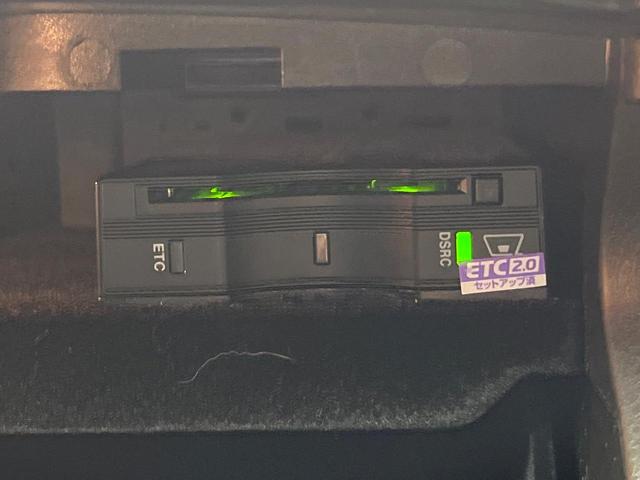 ＧＬＣ ＧＬＣ２００　クーペスポーツ　レーダーセーフティパッケージ　ＬＥＤインテリジェントライトシステム　全周囲カメラ　合皮／スエード調コンビシート　前席メモリー付パワーシート　前席シートヒーター　純正１９インチアルミ　キーレスゴー　禁煙（71枚目）