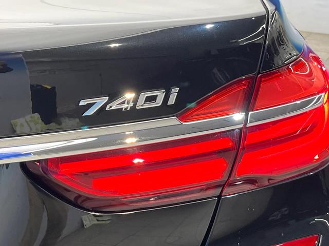 7シリーズ 740i Mスポーツ サンルーフ オプション20インチアルミ ドライビングアシストプラス パーキングアシスト ブラックナッパレザーシート 前席シートエアコン・パワーシート 全席シートヒーター 全ドアソフトクローズ 禁煙車(35枚目)