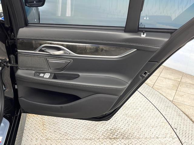 7シリーズ 740i Mスポーツ サンルーフ オプション20インチアルミ ドライビングアシストプラス パーキングアシスト ブラックナッパレザーシート 前席シートエアコン・パワーシート 全席シートヒーター 全ドアソフトクローズ 禁煙車(41枚目)