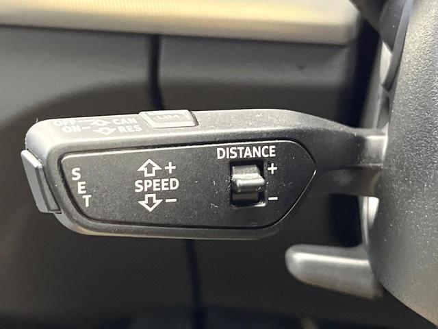 Ｑ５ ＴＤＩ　１ｓｔエディション　ブラックスタイリング　２５０台限定車　アダプティブクルーズコントロール　マトリクスＬＥＤヘッドライト　黒革シート　バーチャルコックピット　３６０度カメラシステム　全席シートヒーター　純正ナビ　純正２０インチアルミ　禁煙車（4枚目）