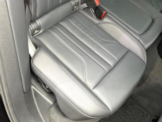Ｑ５ ＴＤＩ　１ｓｔエディション　ブラックスタイリング　２５０台限定車　アダプティブクルーズコントロール　マトリクスＬＥＤヘッドライト　黒革シート　バーチャルコックピット　３６０度カメラシステム　全席シートヒーター　純正ナビ　純正２０インチアルミ　禁煙車（30枚目）
