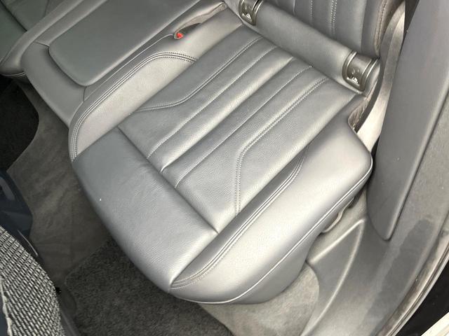 Ｑ５ ＴＤＩ　１ｓｔエディション　ブラックスタイリング　２５０台限定車　アダプティブクルーズコントロール　マトリクスＬＥＤヘッドライト　黒革シート　バーチャルコックピット　３６０度カメラシステム　全席シートヒーター　純正ナビ　純正２０インチアルミ　禁煙車（31枚目）