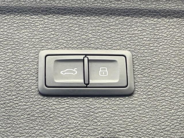 Ｑ５ ＴＤＩ　１ｓｔエディション　ブラックスタイリング　２５０台限定車　アダプティブクルーズコントロール　マトリクスＬＥＤヘッドライト　黒革シート　バーチャルコックピット　３６０度カメラシステム　全席シートヒーター　純正ナビ　純正２０インチアルミ　禁煙車（48枚目）