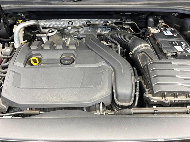 Ｑ３ ３５ＴＦＳＩアドバンスド　ワンオーナー　コンビニエンス／アシスタンスパッケージ　テクノロジーパッケージ　アダプティブクルーズコントロール　前席パワーシート　前席シートヒーター　ホールドアシスト　バーチャルコックピット　禁煙車（21枚目）