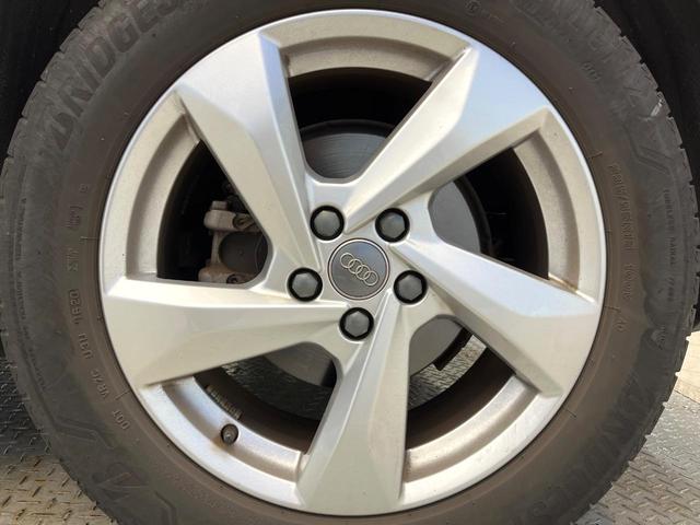 Ｑ３ ３５ＴＦＳＩアドバンスド　ワンオーナー　コンビニエンス／アシスタンスパッケージ　テクノロジーパッケージ　アダプティブクルーズコントロール　前席パワーシート　前席シートヒーター　ホールドアシスト　バーチャルコックピット　禁煙車（33枚目）