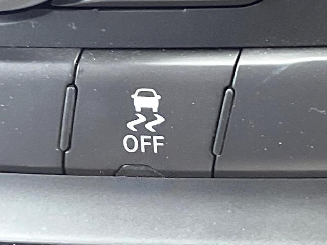 ジープ・グランドチェロキー ラレード　４ＷＤ　クルーズコントロール　バックカメラ　ＨＩＤヘッドランプ　オートライト　前席パワーシート　純正１８インチアルミ　純正ナビ　フルセグ　Ｂｌｕｅｔｏｏｔｈ　スマートキー　禁煙車（58枚目）