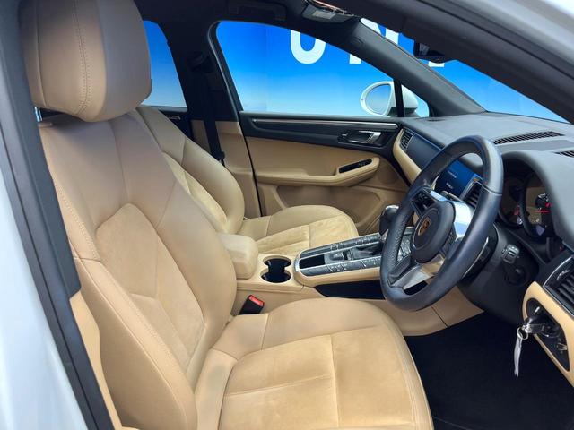 マカン マカン　４ＷＤ　クルーズコントロール　電動リアゲート　ＨＩＤヘッドランプ　前席パワーシート　純正１９インチアルミ　Ｂｌｕｅｔｏｏｔｈ　バックカメラ　ワンオーナー　禁煙車（9枚目）