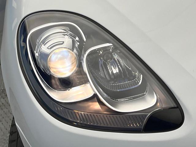 マカン マカン　４ＷＤ　クルーズコントロール　電動リアゲート　ＨＩＤヘッドランプ　前席パワーシート　純正１９インチアルミ　Ｂｌｕｅｔｏｏｔｈ　バックカメラ　ワンオーナー　禁煙車（40枚目）