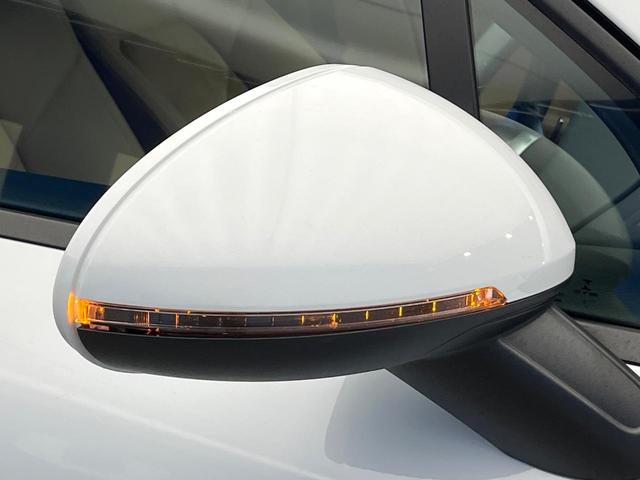 マカン マカン　４ＷＤ　クルーズコントロール　電動リアゲート　ＨＩＤヘッドランプ　前席パワーシート　純正１９インチアルミ　Ｂｌｕｅｔｏｏｔｈ　バックカメラ　ワンオーナー　禁煙車（41枚目）