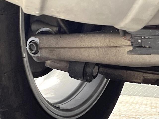 マカン マカン　４ＷＤ　クルーズコントロール　電動リアゲート　ＨＩＤヘッドランプ　前席パワーシート　純正１９インチアルミ　Ｂｌｕｅｔｏｏｔｈ　バックカメラ　ワンオーナー　禁煙車（44枚目）