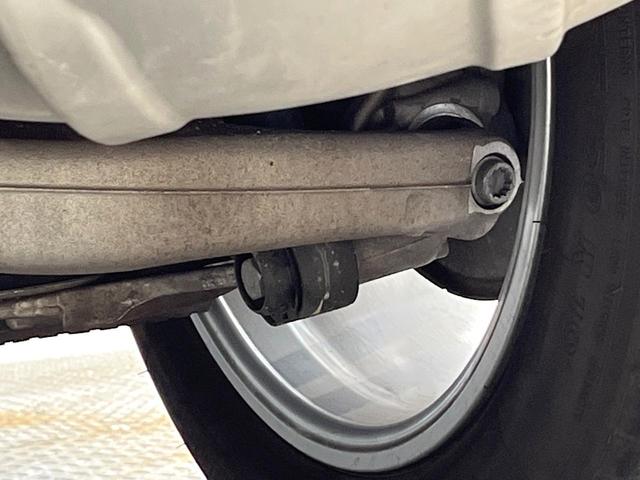 マカン マカン　４ＷＤ　クルーズコントロール　電動リアゲート　ＨＩＤヘッドランプ　前席パワーシート　純正１９インチアルミ　Ｂｌｕｅｔｏｏｔｈ　バックカメラ　ワンオーナー　禁煙車（45枚目）