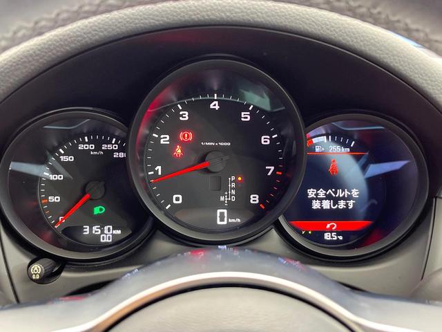 マカン マカン　４ＷＤ　クルーズコントロール　電動リアゲート　ＨＩＤヘッドランプ　前席パワーシート　純正１９インチアルミ　Ｂｌｕｅｔｏｏｔｈ　バックカメラ　ワンオーナー　禁煙車（51枚目）