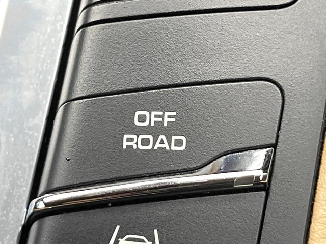 マカン マカン　４ＷＤ　クルーズコントロール　電動リアゲート　ＨＩＤヘッドランプ　前席パワーシート　純正１９インチアルミ　Ｂｌｕｅｔｏｏｔｈ　バックカメラ　ワンオーナー　禁煙車（61枚目）