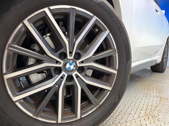 Ｘ１ ｘＤｒｉｖｅ　２０ｄ　Ｍスポーツ　現行モデル　ワンオーナー　テクノロジーパッケージ　ドライビングアシストプロフェッショナル　レーダークルーズコントロール　全周囲カメラ　ヘッドアップディスプレイ　ハーフレザー　前席シートヒーター　禁煙車（15枚目）