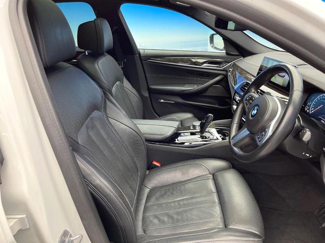 5シリーズ 530i Mスポーツ セレクトパッケージ コンフォートパッケージ サンルーフ ハーマンカードンサウンド ソフトクローズドア 黒革シート 前席シートエアコン 前席パワーシート 全席シートヒーター ダブルエアコン 禁煙車(10枚目)
