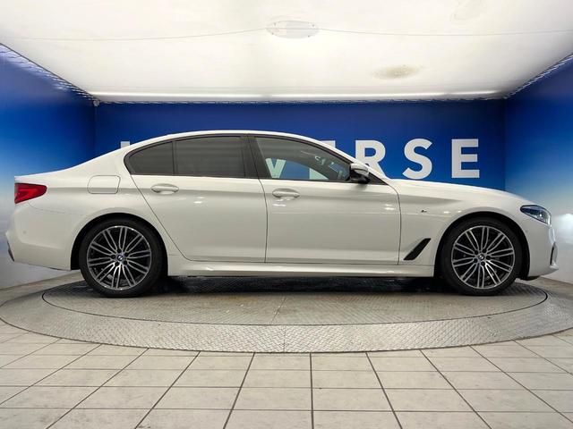 5シリーズ 530i Mスポーツ セレクトパッケージ コンフォートパッケージ サンルーフ ハーマンカードンサウンド ソフトクローズドア 黒革シート 前席シートエアコン 前席パワーシート 全席シートヒーター ダブルエアコン 禁煙車(21枚目)