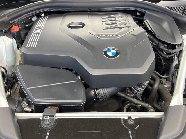 5シリーズ 530i Mスポーツ セレクトパッケージ コンフォートパッケージ サンルーフ ハーマンカードンサウンド ソフトクローズドア 黒革シート 前席シートエアコン 前席パワーシート 全席シートヒーター ダブルエアコン 禁煙車(22枚目)