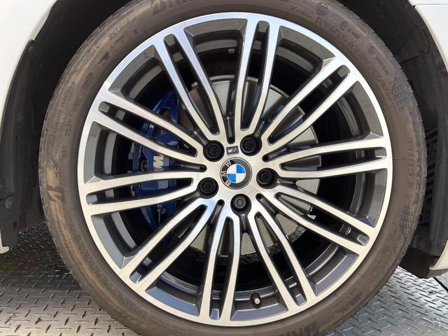 5シリーズ 530i Mスポーツ セレクトパッケージ コンフォートパッケージ サンルーフ ハーマンカードンサウンド ソフトクローズドア 黒革シート 前席シートエアコン 前席パワーシート 全席シートヒーター ダブルエアコン 禁煙車(29枚目)