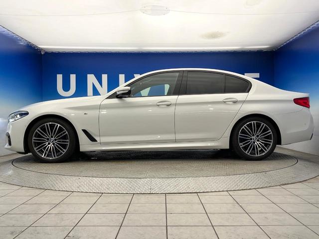 5シリーズ 530i Mスポーツ セレクトパッケージ コンフォートパッケージ サンルーフ ハーマンカードンサウンド ソフトクローズドア 黒革シート 前席シートエアコン 前席パワーシート 全席シートヒーター ダブルエアコン 禁煙車(42枚目)