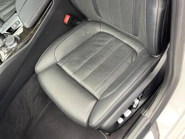 5シリーズ 530i Mスポーツ セレクトパッケージ コンフォートパッケージ サンルーフ ハーマンカードンサウンド ソフトクローズドア 黒革シート 前席シートエアコン 前席パワーシート 全席シートヒーター ダブルエアコン 禁煙車(44枚目)